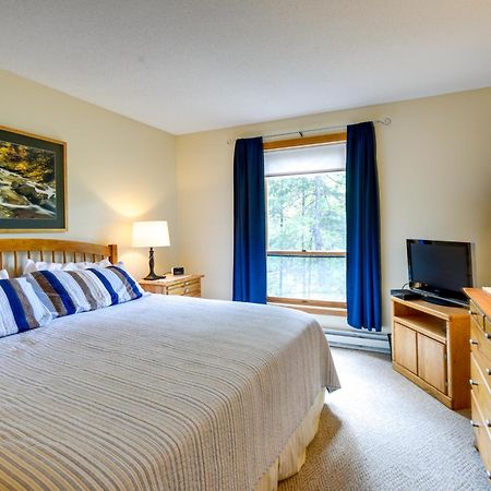 Well-Appointed Lincoln Abode Ski, Swim And Fish! Экстерьер фото