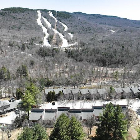 Well-Appointed Lincoln Abode Ski, Swim And Fish! Экстерьер фото