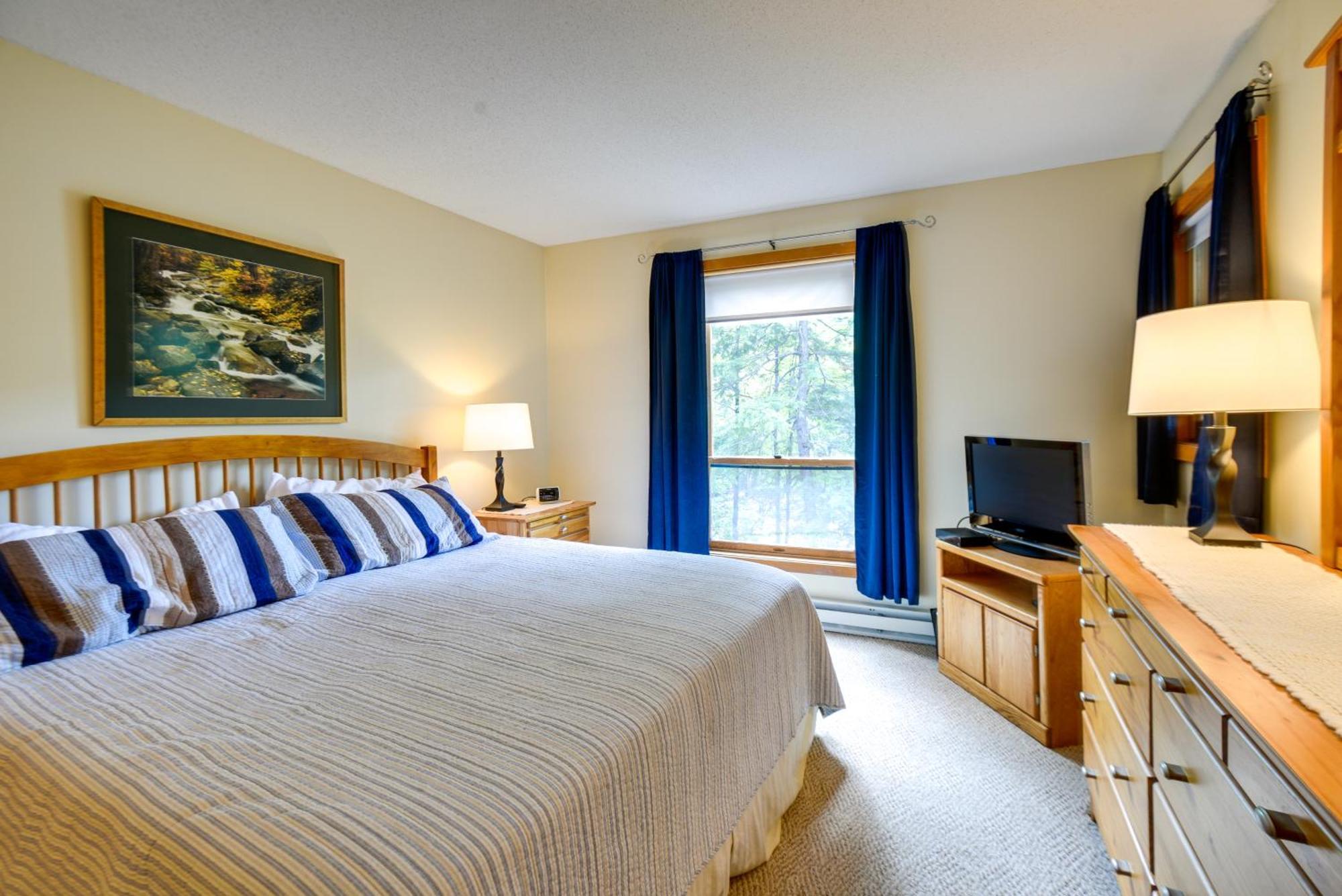 Well-Appointed Lincoln Abode Ski, Swim And Fish! Экстерьер фото